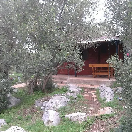 Secluded Fisherman's Cove Komornik, - 14801