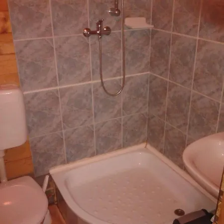 Secluded Fisherman's Cove Komornik, - 14801 度假居 Pašman