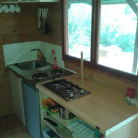 Secluded Fisherman's Cove Komornik, - 14801 度假居 Pašman