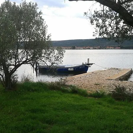 Secluded Fisherman's Cove Komornik, - 14801 *