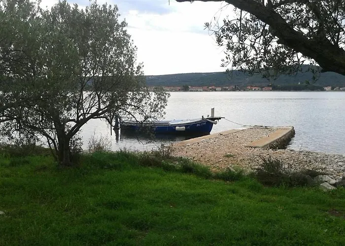 Secluded Fisherman's Cove Komornik, - 14801 *